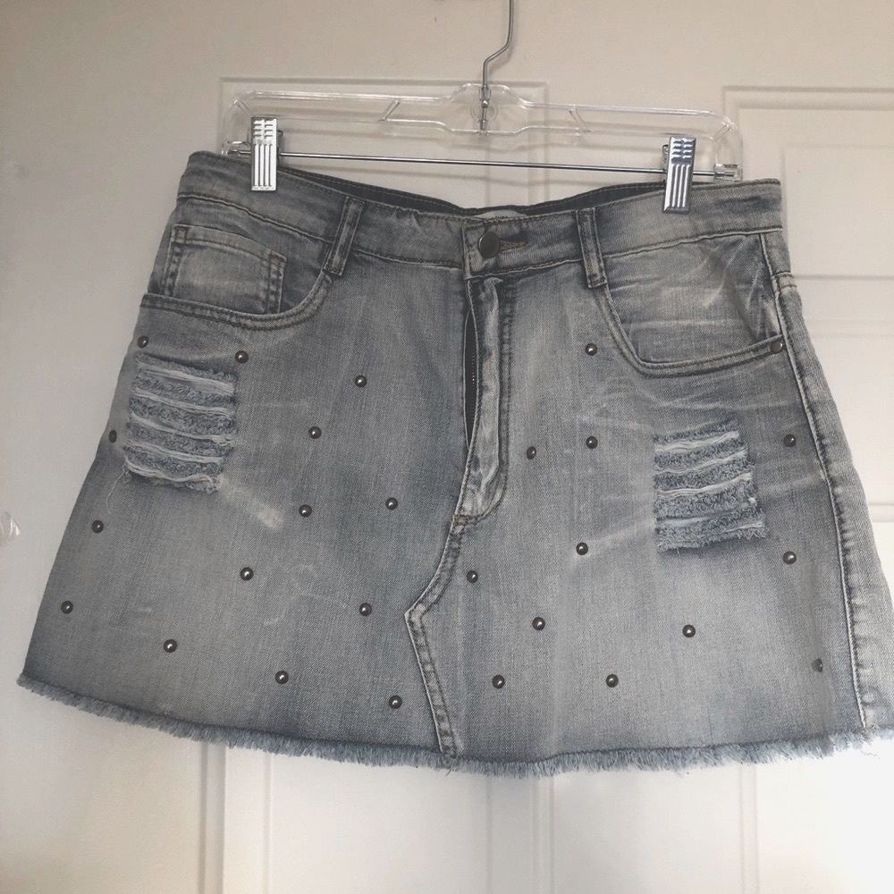 Forever 21 Studs Embellished Distress Raw Denim mini Skirt